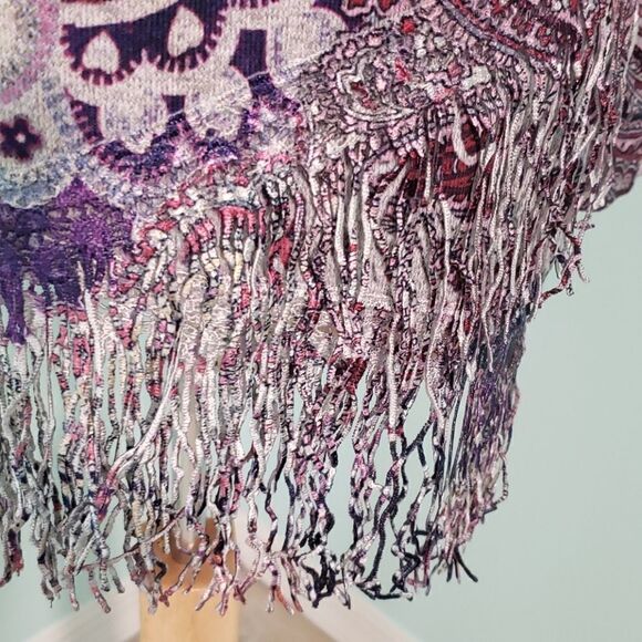 Ladie's top W/fringe, purple Paisley. Medium. Western rodeo. - Picture 3 of 7
